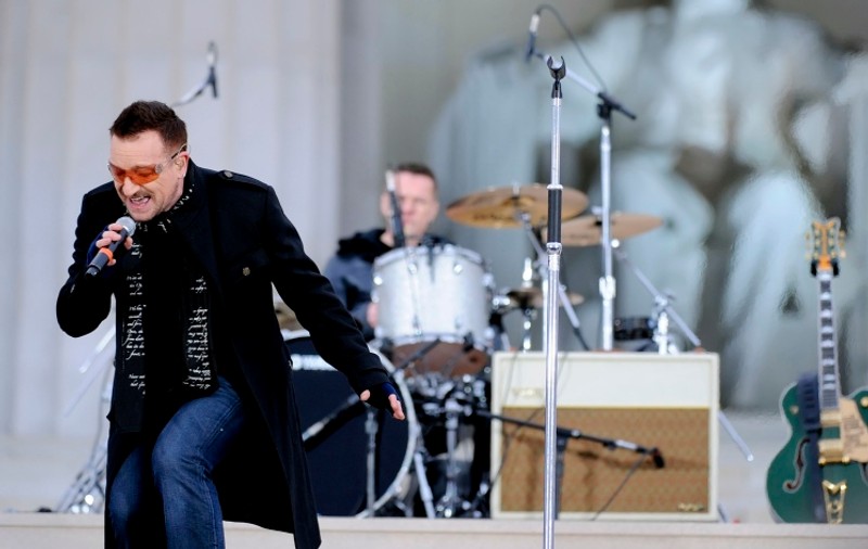 U2 a avut cel mai bun album şi cea mai bună piesă din 2009