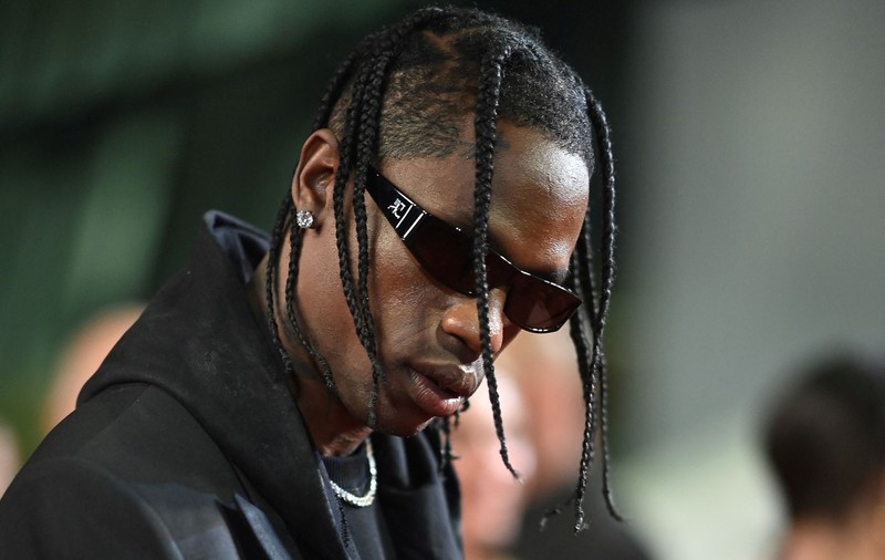 Rapperul Travis Scott, capul de afiș al festivalului Beach, Please! de la Costineşti, a fost arestat, după ce s-a îmbătat și a făcut scandal pe o barcă, la Miami