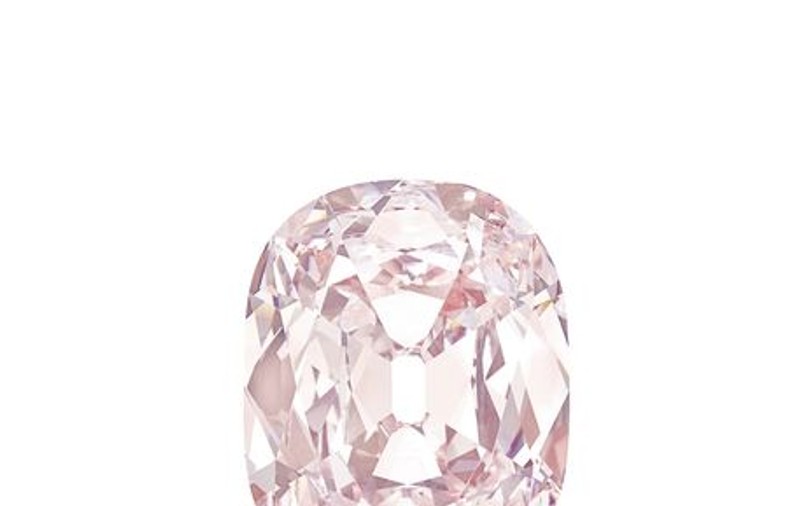 Un diamant roz a fost vândut cu 40 de milioane de dolari | FOTO