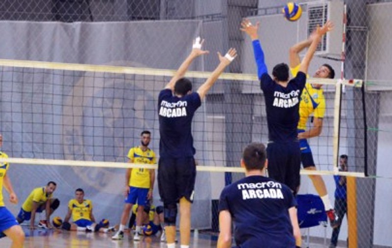 Tricolorul LMV PLoiești câștigă la ”masa verde” și se instalează pe primul loc în campionatul de volei