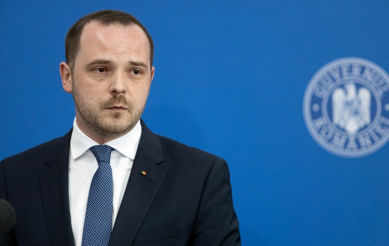 Serviciile de Ambulanță nu merg la DSU, ci rămân la Sănătate, anunță Alexandru Rogobete. Istoricul conflictului Raed Arafat-minister