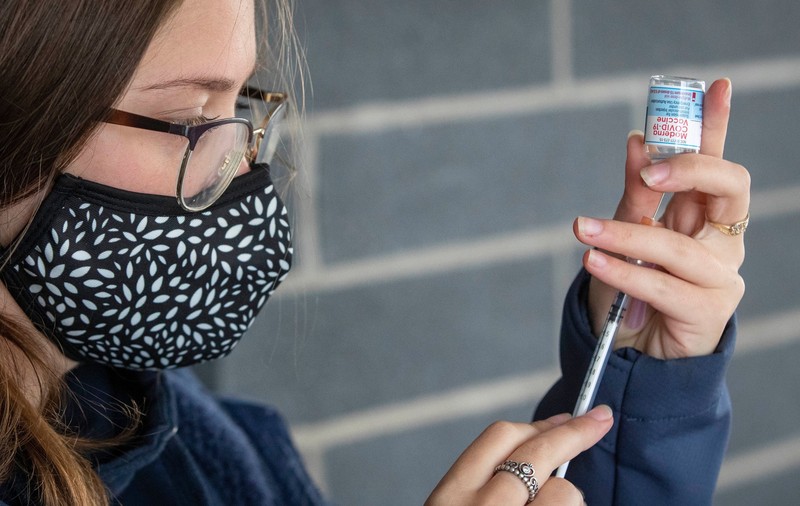 Sub 10.000 de persoane s-au vaccinat anti-COVID în ultimele 24 de ore