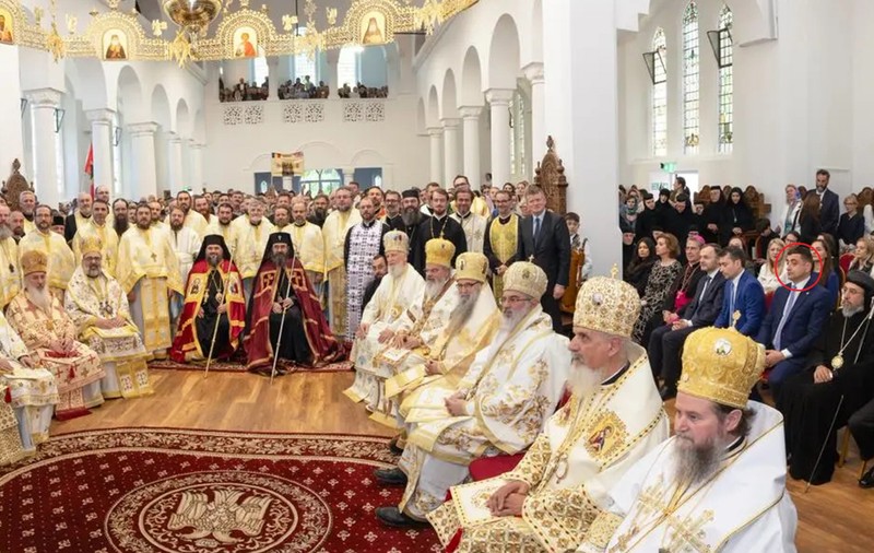 George Simion, acuzat că a dat buzna la un eveniment al Bisericii Ortodoxe din Londra: „A ignorat absolut tot, a intrat ca un taur”