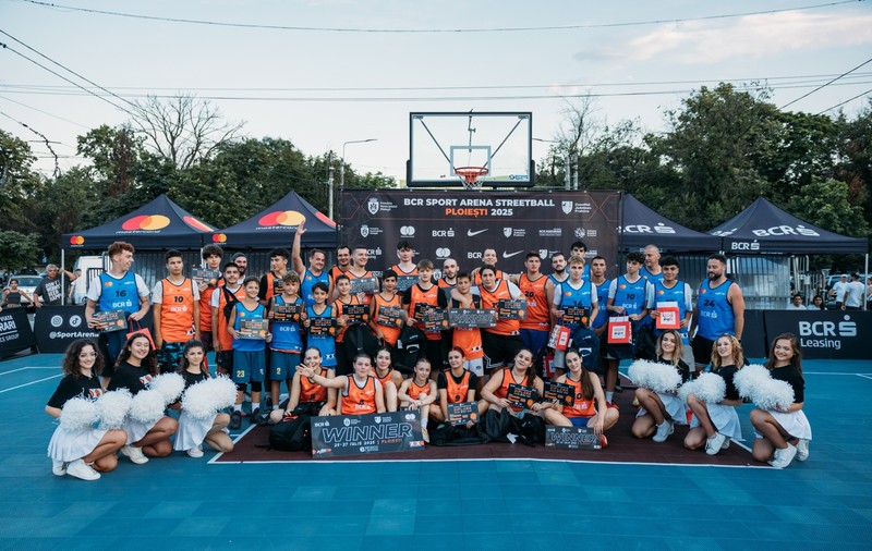 Radu Valahu și Titi Prosop în roluri inedite pe terenul de baschet 3x3 la BCR Sport Arena Streetball Ploiești. Bulevardul Castanilor a devenit Bulevardul Sportului