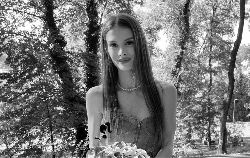 Ce a apărut în locul în care Teodora Marcu a fost împușcată mortal. Locuitorii din Cosmopolis au fost șocați de ce s-a întâmplat