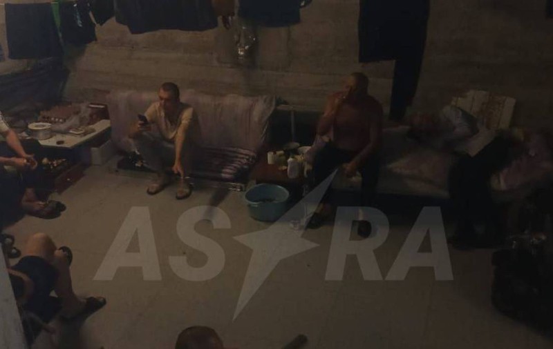Zeci de ucraineni deportați din Rusia sunt ținuți într-un subsol la granița cu Georgia: „Nu avem toaletă, nu ne lasă să ieșim”