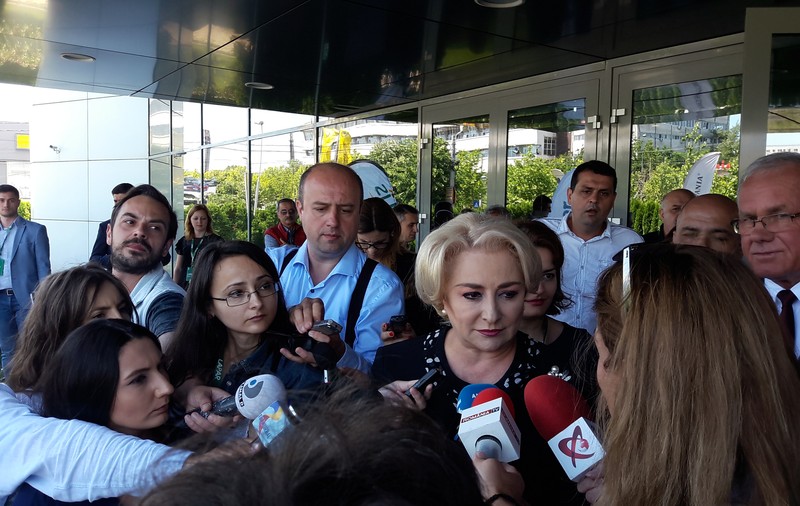Viorica Dăncilă, greșeli pe bandă rulantă la conferința anuală a agricultorilor