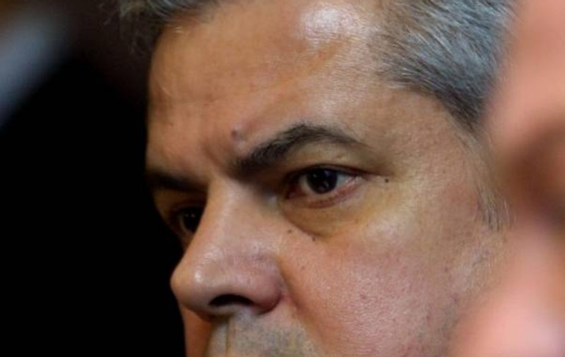 Avocații lui Adrian Năstase cer AMÂNAREA EXECUTĂRII PEDEPSEI după ce clientul lor s-a împuşcat