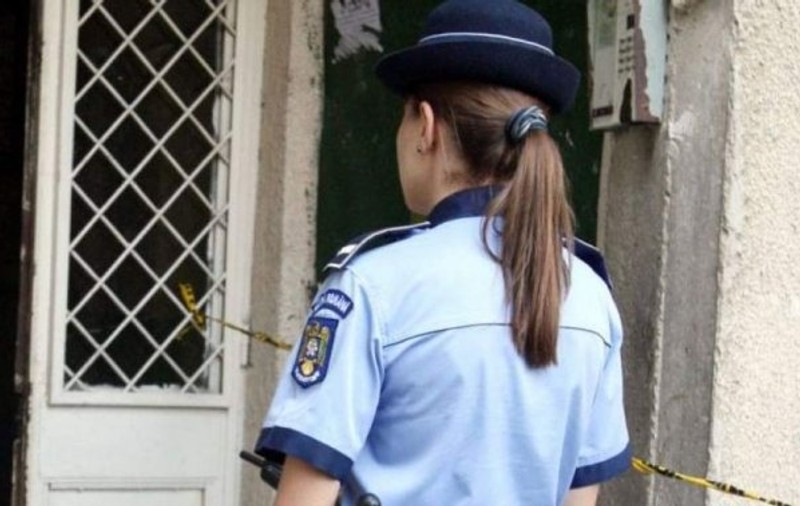 Un individ din Iași a fost arestat după ce lovit cu pumnul în piept o polițistă