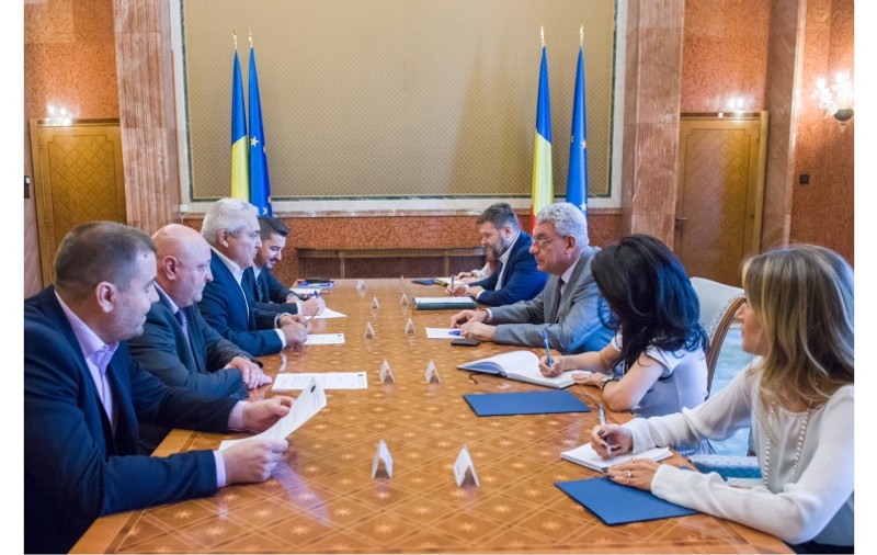 Ce i-au cerut polițiștii premierului Tudose: Un nou statut, 10 mii de autoturisme urgent, reformă în interiorul sistemului: Altfel, vom ieși în stradă!