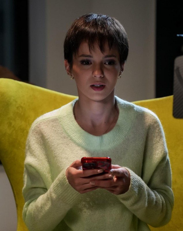 Cum a reacționat Karina Jianu, actrița principală din „Ana, mi-ai fost scrisă în ADN”, când lumea a recunoscut-o pe stradă: „Lucru micuț” | EXCLUSIV