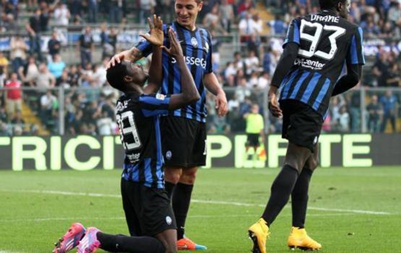 VIDEO & FOTO / Fanii Parmei i-au băgat în şedinţă pe jucători, după înfrângerea cu Atalanta!