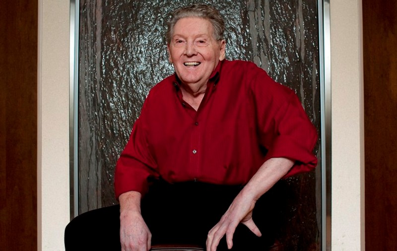 La 76 de ani, Jerry Lee Lewis s-a căsătorit pentru a 7-a oară