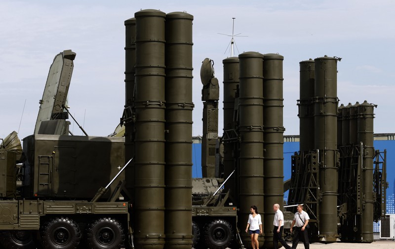 Rusia ia în calcul trimitea de sisteme S-300 în Siria