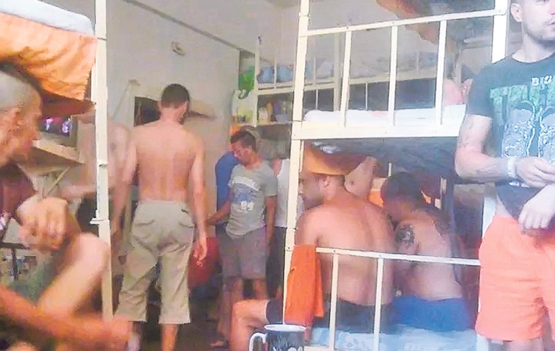 EXCLUSIV | DIICOT caută mafia prostituţiei masculine