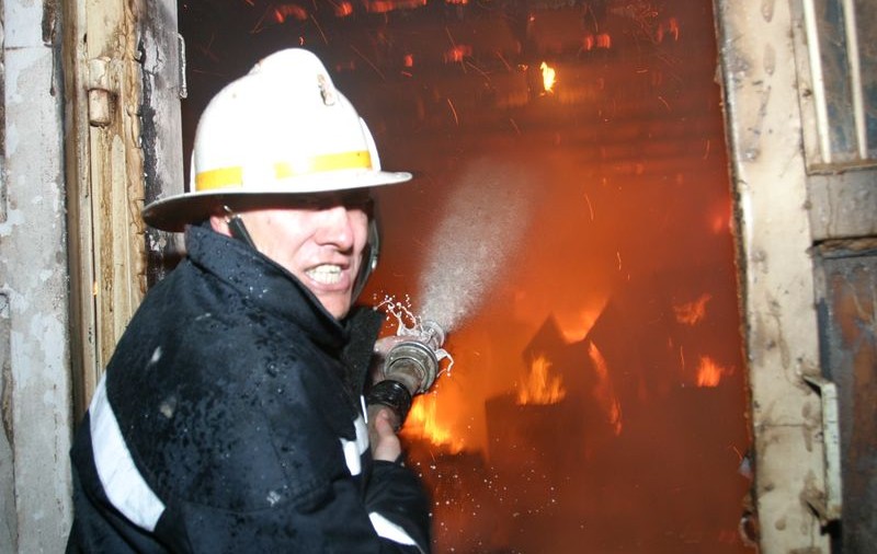 Incendiu la Piaţa Gemeni
