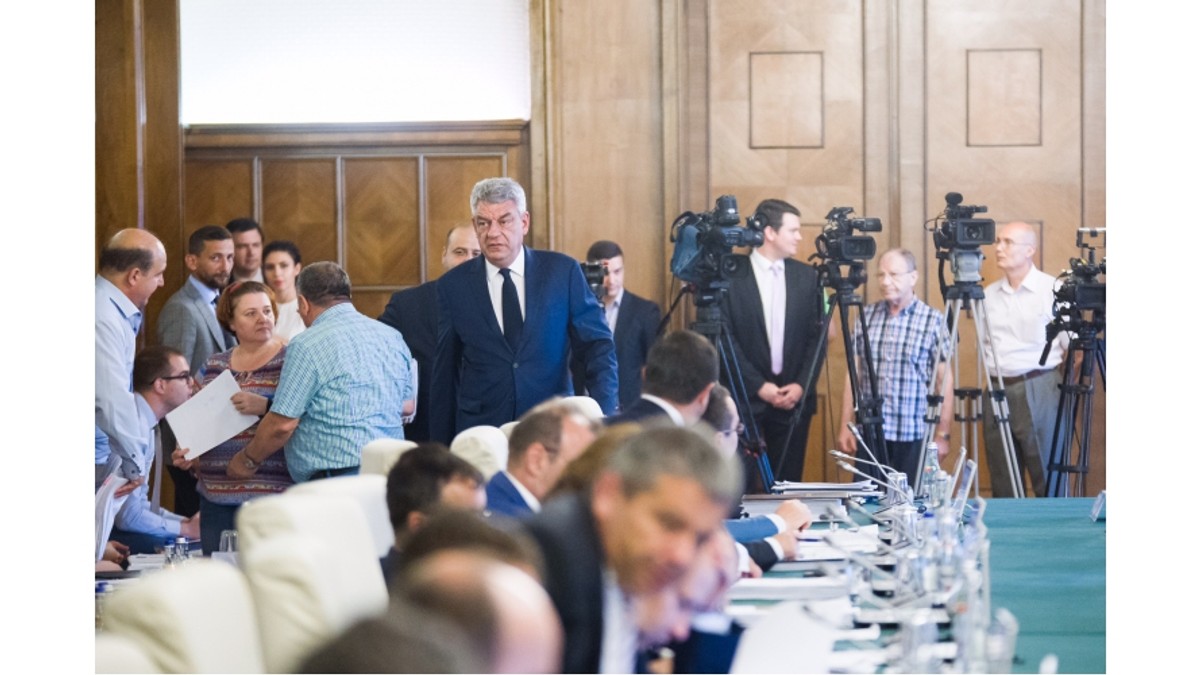 Ponta: Dragnea a ales oamenii din Guvern pe criteriul obedienței față de el
