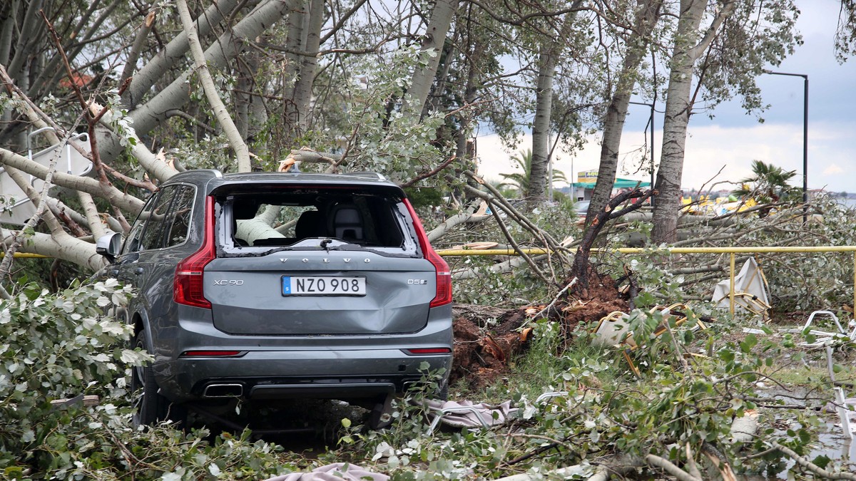 Imagini video uluitoare cu furtuna din Grecia