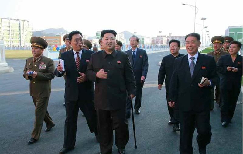Prima apariţie în public a lui Kim Jong-un după o lună, la Phenian