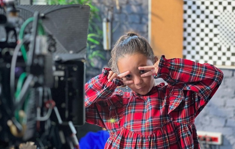 Cum a fost aleasă Eva Măruță actriță principală în  filmul „Tati part-time”: „Ea își urmează pasiunea”. Filmările au început deja