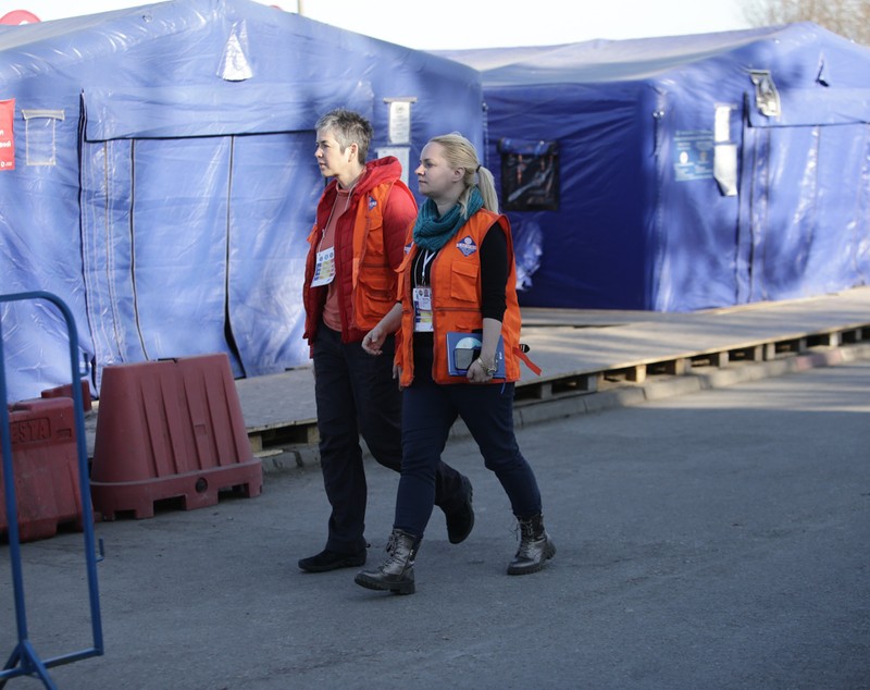 REPORTAJ. Voluntarii din Vama Siret se pregătesc pentru noi valuri de refugiați din Ucraina. Toți oamenii lui Oscar