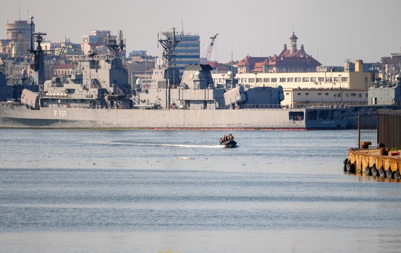 Nave militare ancorate în Portul Constanța