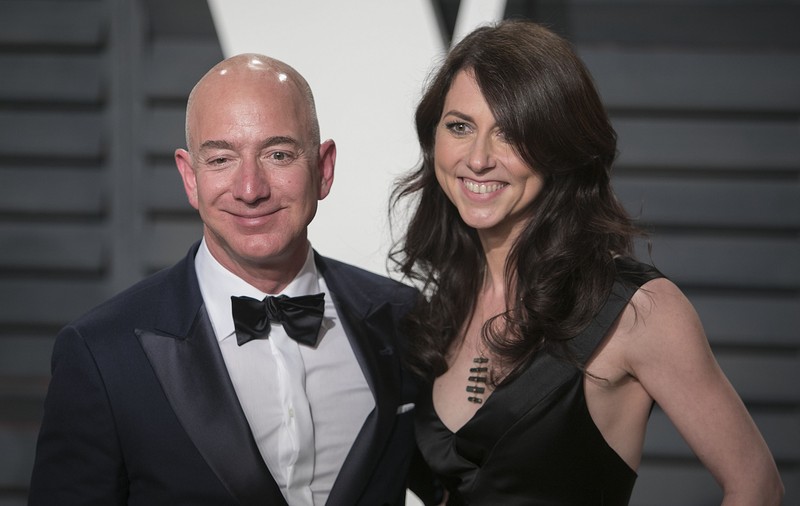 FOTO | Topul celor mai costisitoare divorțuri. Fondatorul Amazon Jeff Bezos e pe cale să intre în istorie cu suma dată fostei soții
