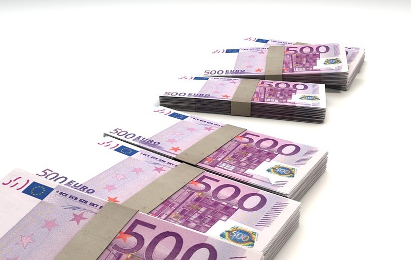 Curs valutar 10 ianuarie 2020 | Leul s-a depreciat în raport cu principalele valute. Unde găsești cel mai bun curs