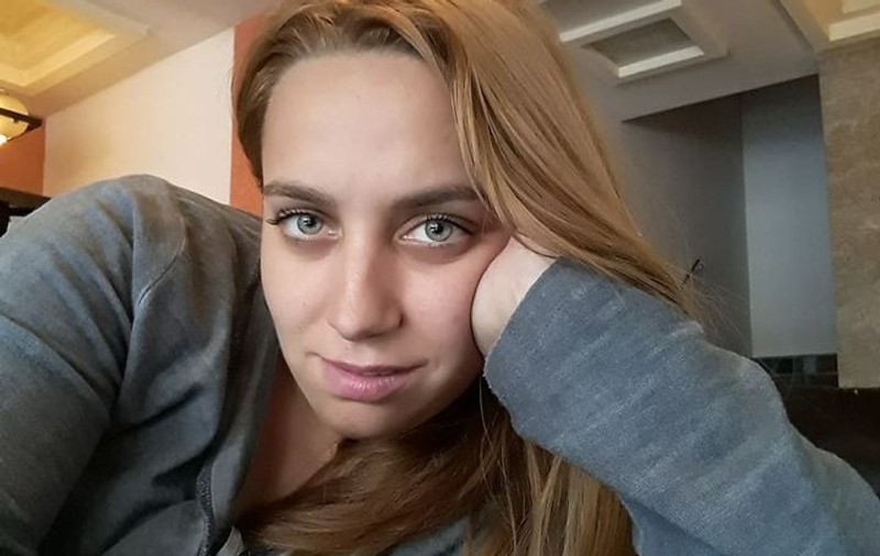 Noi detalii despre crima de la Călinești, în județul Argeș. Poliția a găsit sânge pe hainele soțului ei, de care voia să divorțeze