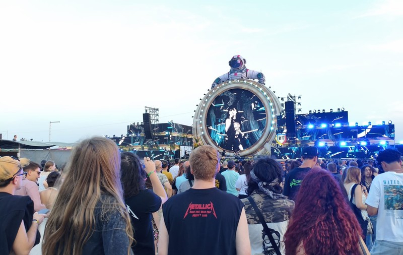 Nibiru, capitala temporară a rock-ului românesc. Zeci de mii de fani de toate vârstele au cântat două zile și două nopți alături de marile trupe autohtone
