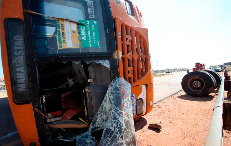 FOTO | Un bărbat a reușit să devină viral pe internet după ce și-a făcut două selfie-uri, înainte și după un accident fatal