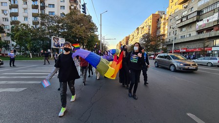 Parada LGBTQ a pornit pe străzile orașului