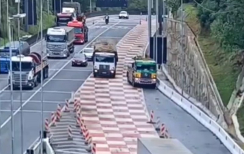 Ce semnifică marcajul roșu-alb în carouri din Spania și unde este amplasat pe șosele