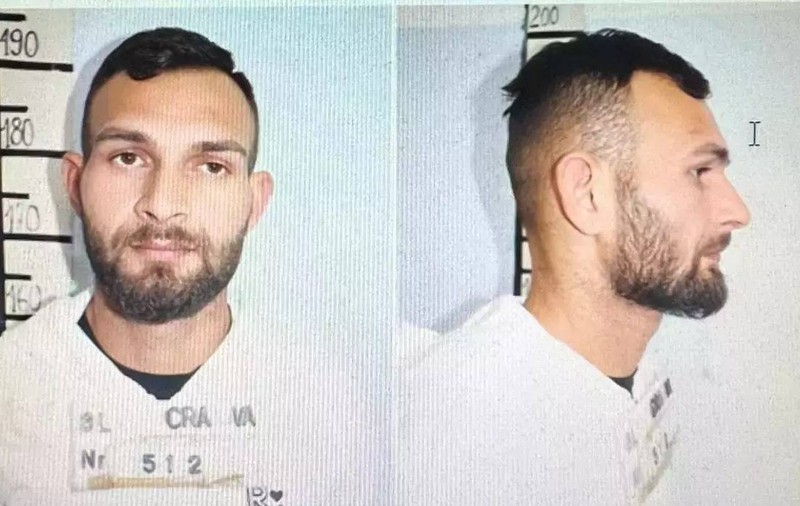 Deținutul care a evadat în Craiova de sub escorta polițiștilor nu avea cătușe la mâini și a fugit pe bicicletă