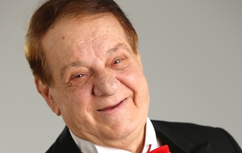 EXCLUSIV/ Maestrul Alexandru Lulescu a serbat 85 de ani în oraș. A cheltuit pensia de dragul prietenilor!