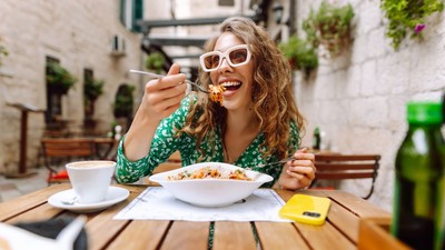 lant-romanesc-restaurante-intra-insolventa-40-localuri-400-angajati