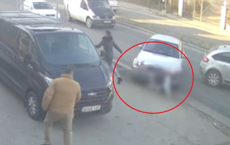 Incident șocant în Slatina. Bărbat lovit intenţionat cu maşina şi târât câțiva metri pe trotuar după o şicanare în trafic. VIDEO