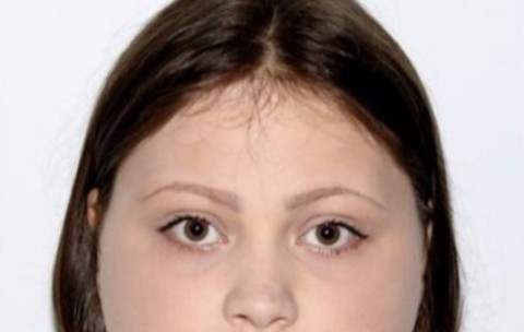 ALERTĂ! Tânăra din imagine este căutată de POLIȚIE după ce a... Vezi mai mult