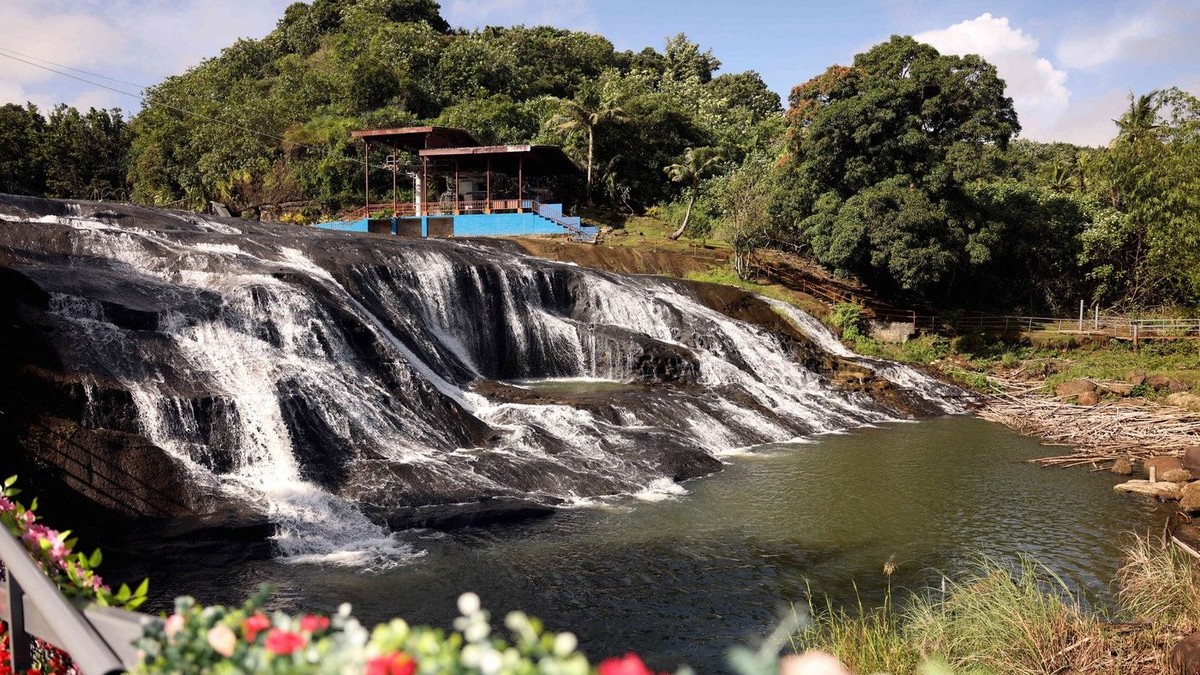 Cascadele Talofofo din Guam. Foto Profimedia