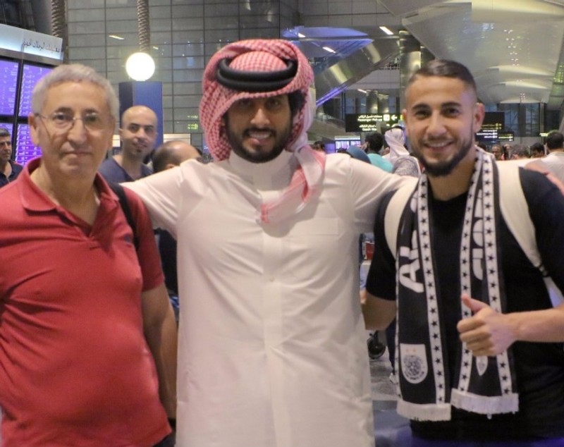 Primele imagini cu Jugurtha Hamroun la Al Sadd. Ce a făcut ex-stelistul după ce a ajuns la Doha