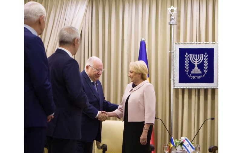Dragnea și Dăncilă, declarații contradictorii privind trimiterea propunerii de ambasador în Israel, la președintele Iohannis