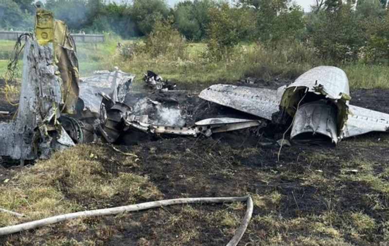 Două avioane de antrenament ucrainene s-au ciocnit în aer. Piloții au murit
