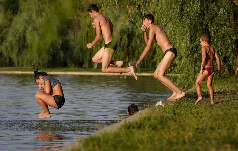 Directorul ANM: 2020 ar putea să fie cel mai călduros an din istorie. Toamna debutează cu temperaturi de vară