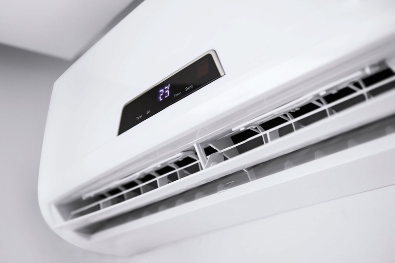 Aerul conditionat emite sunete albe