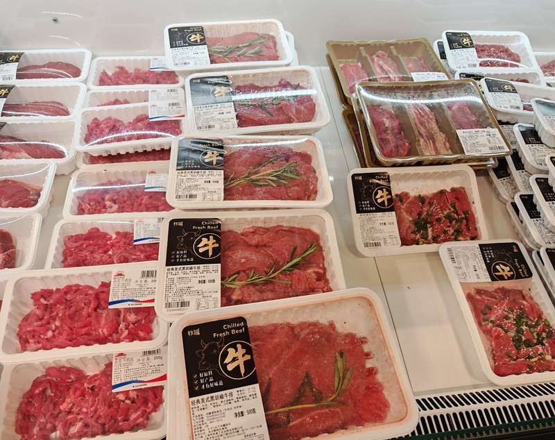 Un kilogram de cartofi costă 0,6 lei, iar litrul de lapte 3 lei, într-un supermarket dintr-un oraș chinez de care n-ai auzit, deși are peste două milioane de locuitori