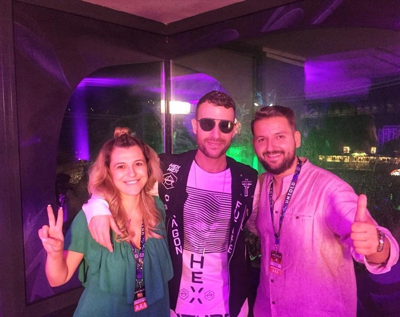 FOTO&VIDEO | Contradicție în termeni muzicali: Edy Chereji, unul dintre creatorii festivalului de muzică electronică Untold, e fan rock și Alexandru Andrieș!