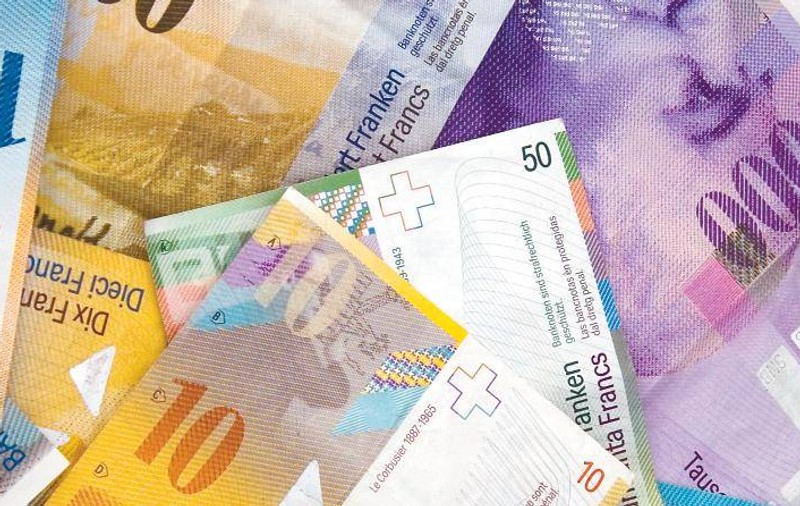 Un român a obținut o reducere de 37% a ratei și de 21.000 de franci elvețieni a creditului prin intermediul CSALB