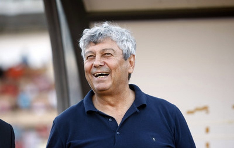 Mircea Lucescu îl ironizează pe Reghe: "Fotbalul se joacă în Europa!"