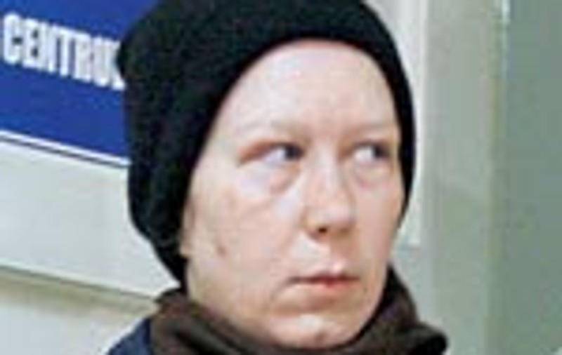 Asasina paznicului spintecat s-a predat unui sef de post