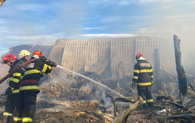 IGSU a cerut un raport complet de la ISU Prahova, după incendiul de la Ferma Dacilor, unde au murit șase oameni